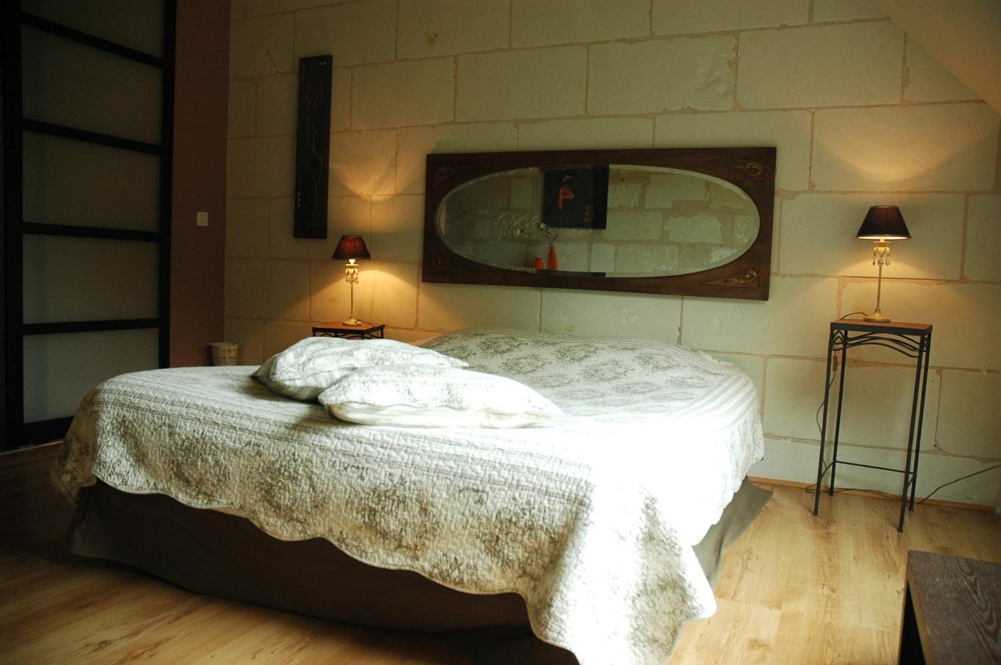 Les Pierres D'Aurele Chambres D'Hotes Сен-Жорж-сюр-Шер Номер фото
