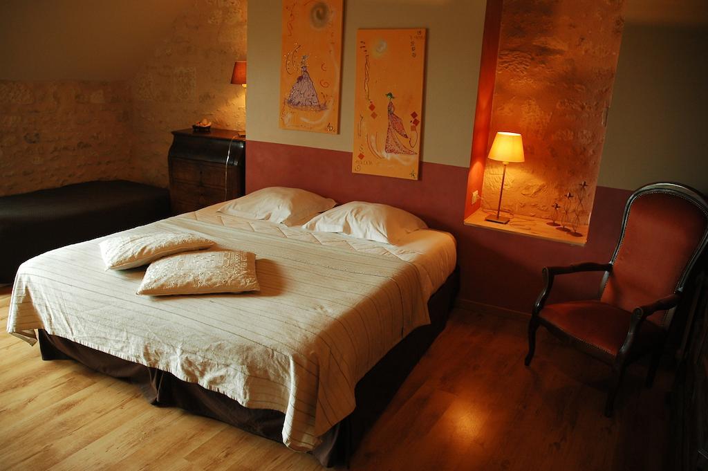 Les Pierres D'Aurele Chambres D'Hotes Сен-Жорж-сюр-Шер Номер фото
