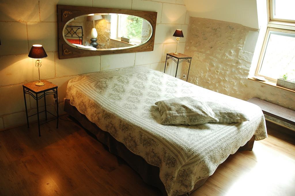 Les Pierres D'Aurele Chambres D'Hotes Сен-Жорж-сюр-Шер Номер фото